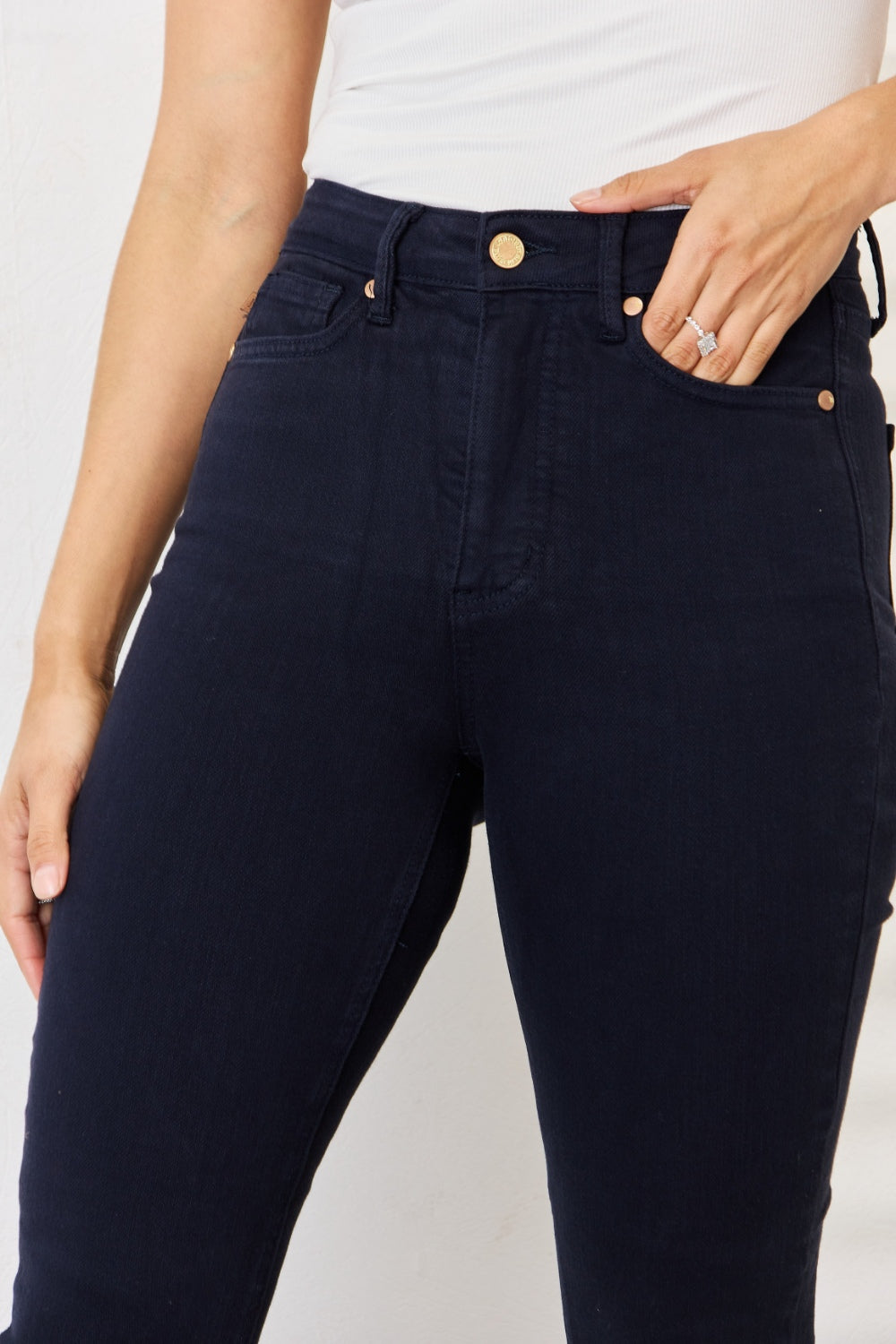 Judy Blue Jeans Retro Fit "Slim" Jeans-Tummy Control Panel